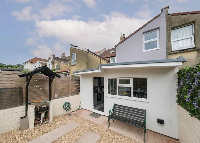 Five Bedroom House In Douglas Road