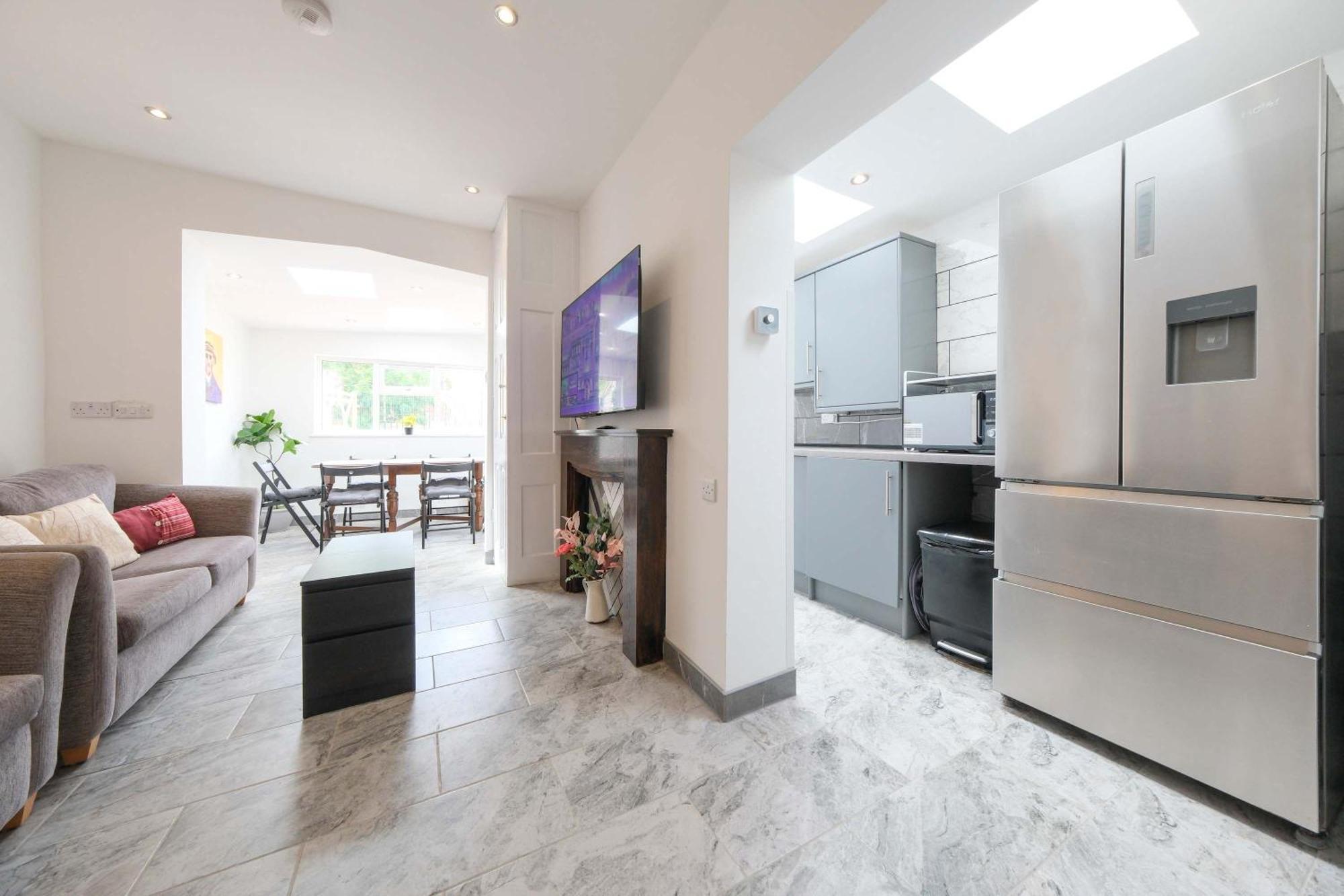Holiday home Five Bedroom House In Douglas Road Bristol
